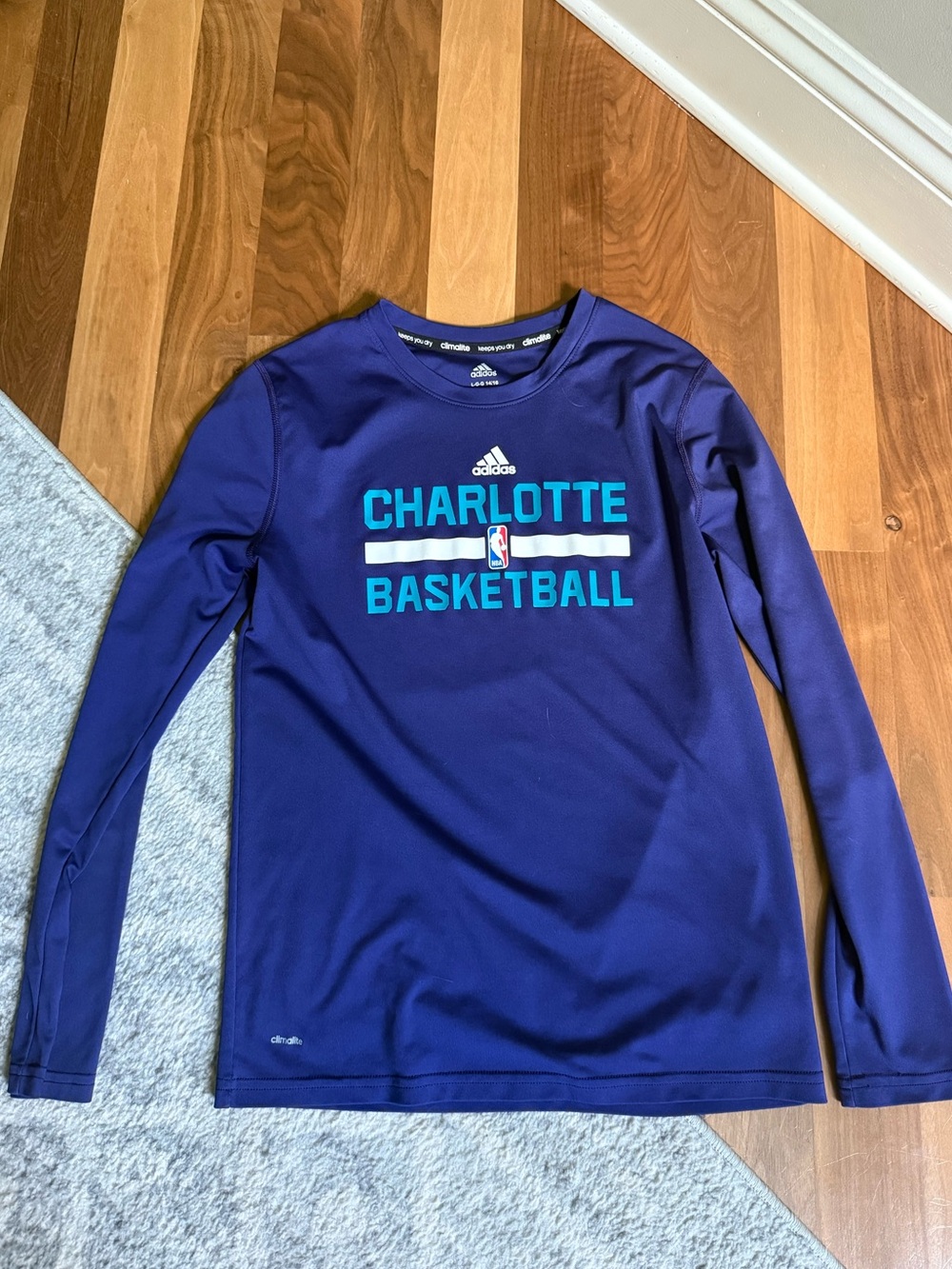 Hornets long sleeve tee